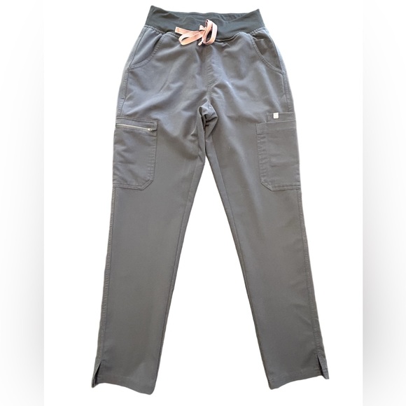 Figs scrub set charcoal HW yolo skinny pants XS reg & Catarina one pocket top XS - Picture 5 of 14